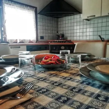 Lägenhet Panoramico A Bottega De Stona